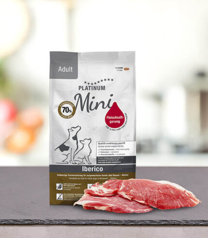 PLATINUM Adult Mini Iberico - suva hrana za male pse sa iberijskom svinjetinom (900g)